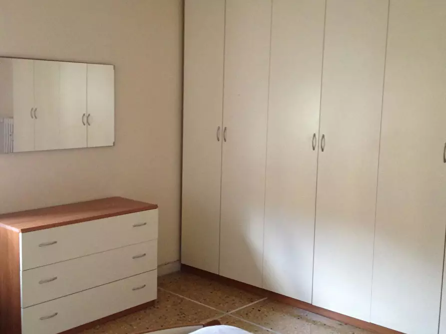 Immagine 5 di Camera in affitto  in Via Sirte a Roma