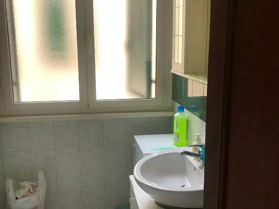 Immagine 7 di Camera in affitto  in Via Sirte a Roma