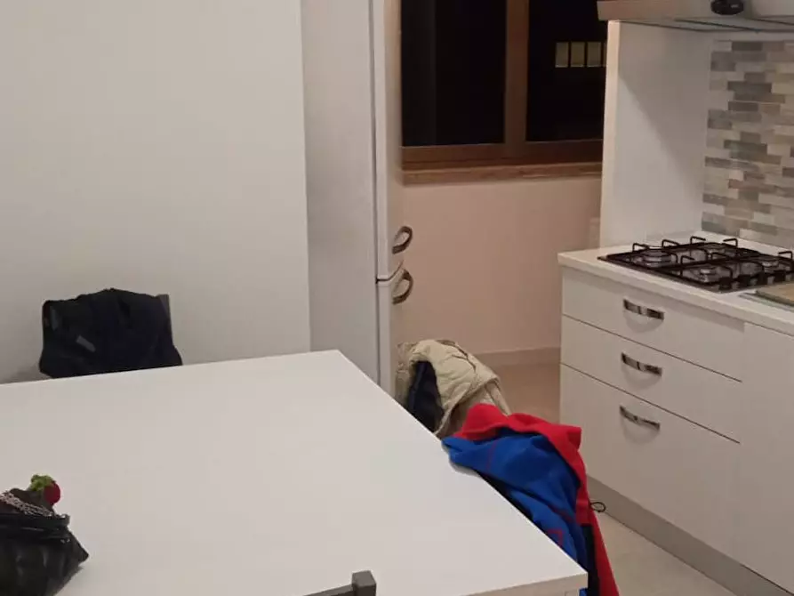 Immagine 7 di Camera in affitto  in Via Macedonia a Roma