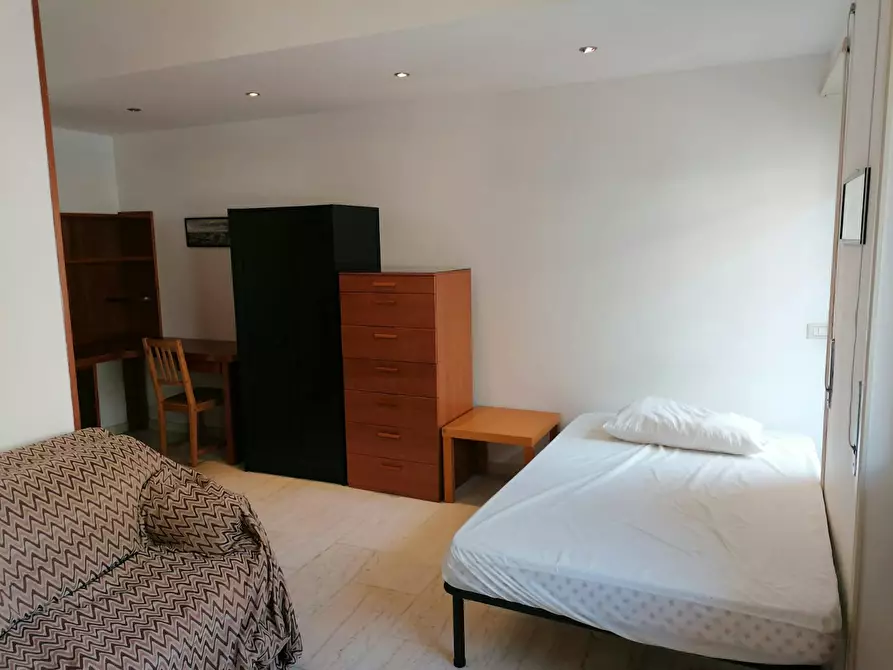 Immagine 6 di Camera in affitto  in Via Portuense a Roma