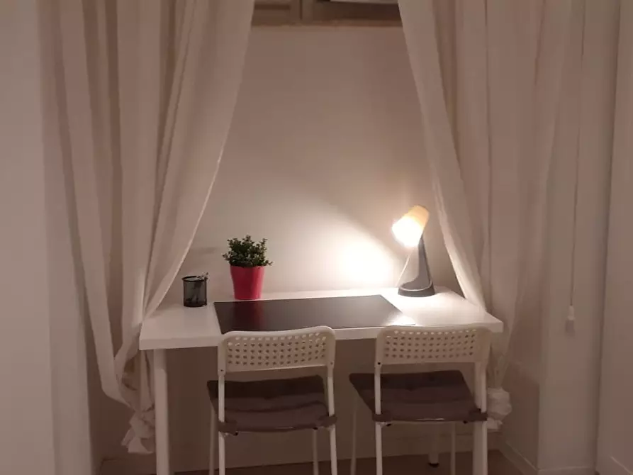Immagine 3 di Camera in affitto  in Via Udine a Roma