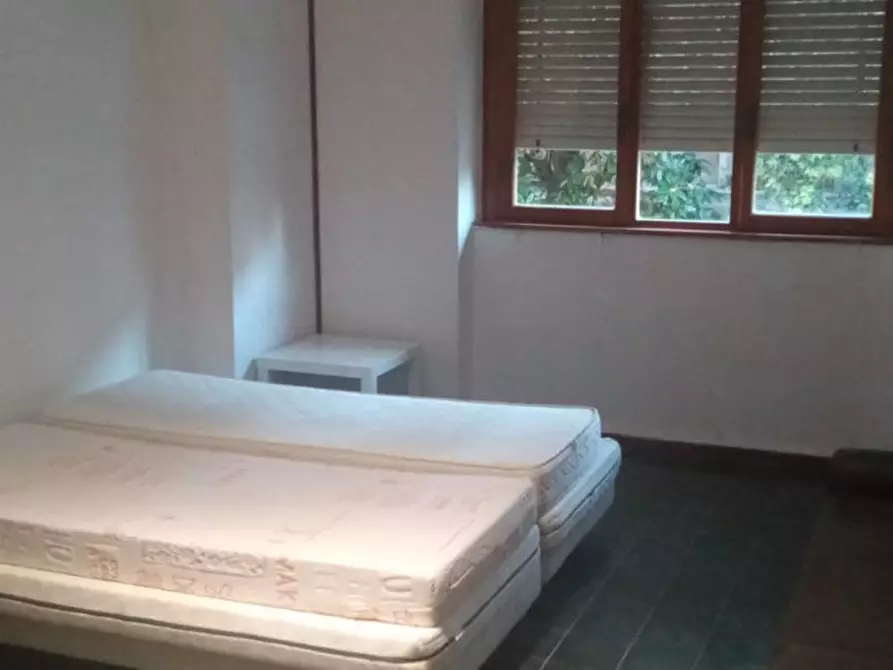 Immagine 6 di Camera in affitto  in Via di Casal Bruciato a Roma