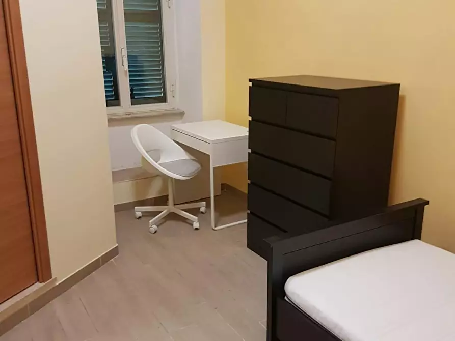 Immagine 1 di Camera in affitto  in Via dei Ramni a Roma