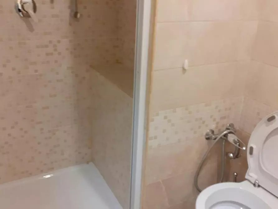 Immagine 5 di Camera in affitto  in Via dei Ramni a Roma