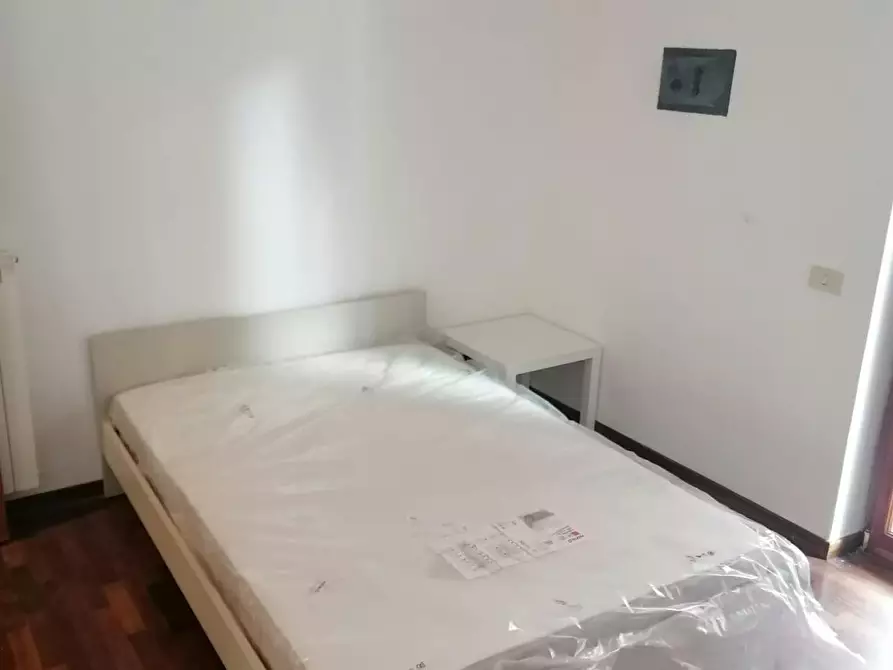 Immagine 7 di Camera in affitto  in Via Annio Felice a Roma