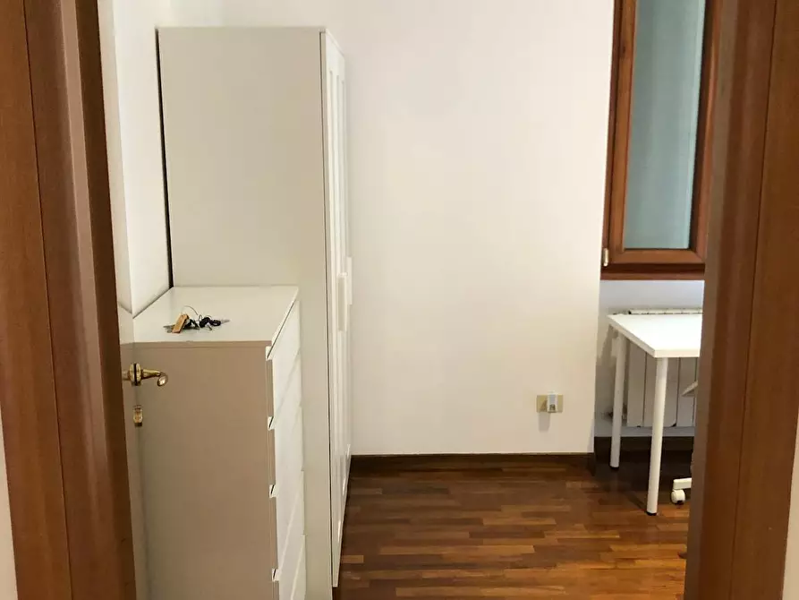 Immagine 4 di Camera in affitto  in Via Annio Felice a Roma