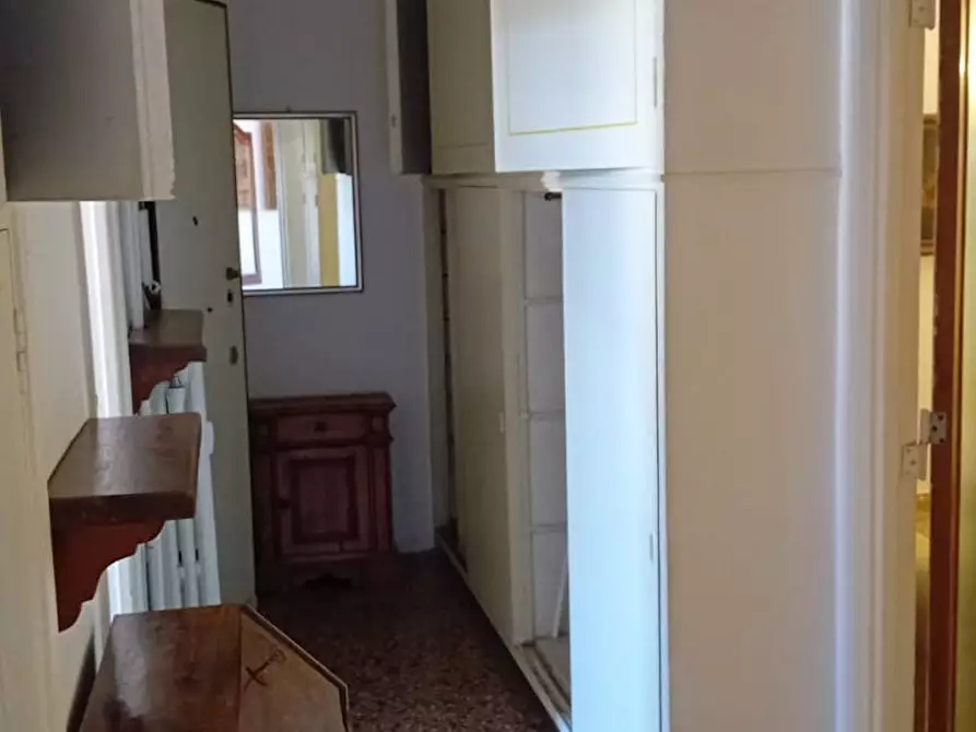 Immagine 8 di Camera in affitto  in Via Tronto a Roma