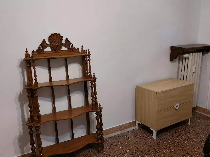 Immagine 5 di Camera in affitto  in Via Tronto a Roma