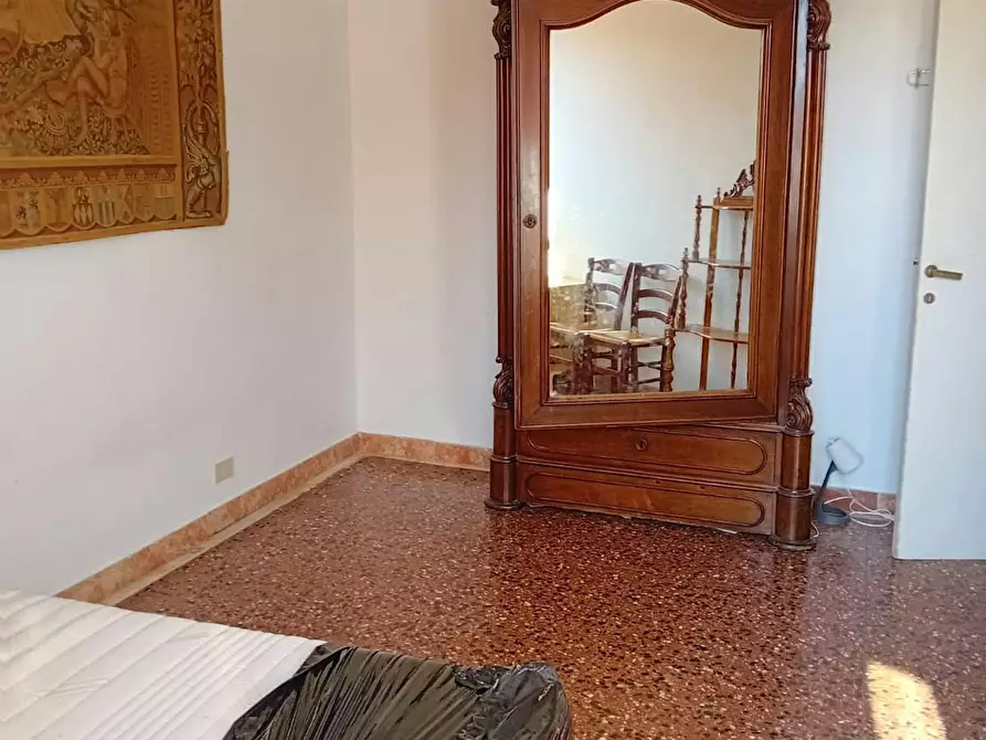 Immagine 4 di Camera in affitto  in Via Tronto a Roma
