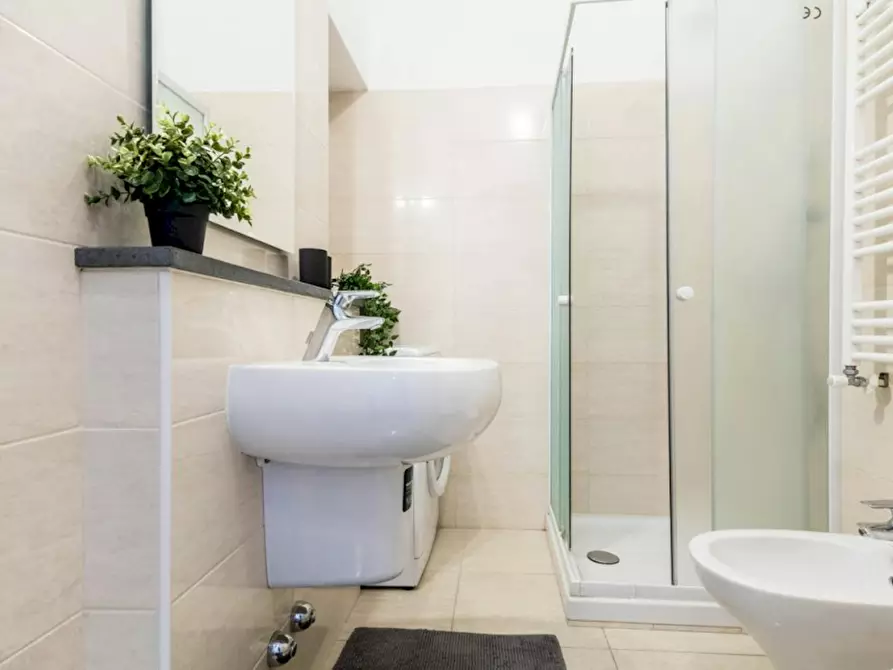 Immagine 8 di Camera in affitto  in Via Giovanni Pezzotti a Milano