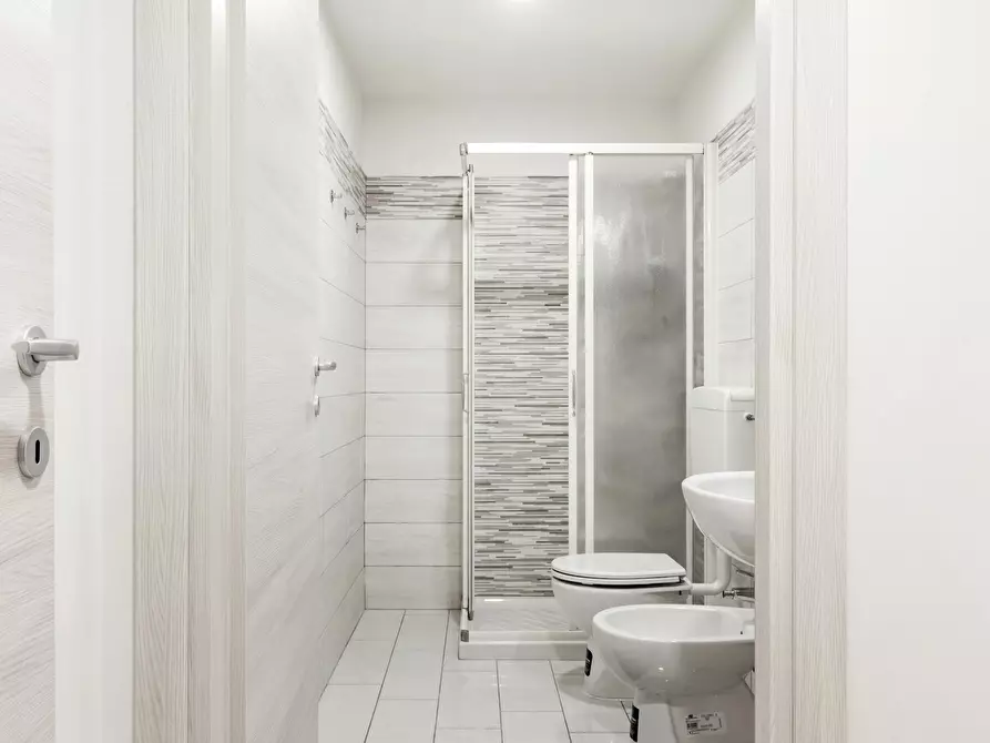 Immagine 4 di Camera in affitto  in Via Privata Deruta a Milano