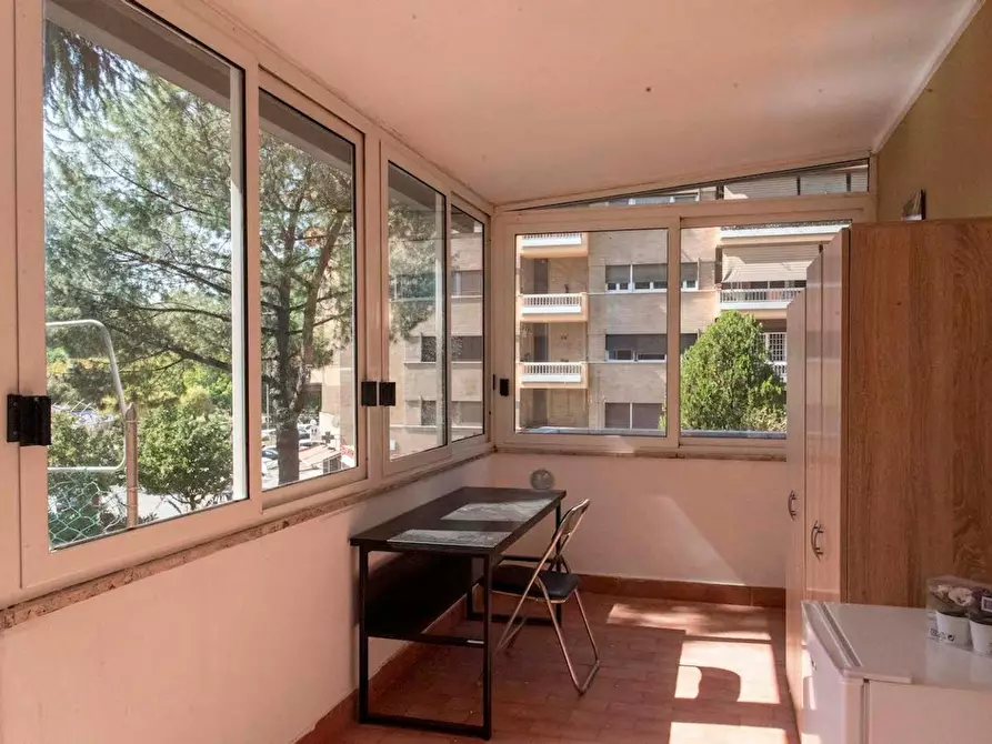 Immagine 5 di Camera in affitto  in Via Gregorio Ricci Curbastro a Roma