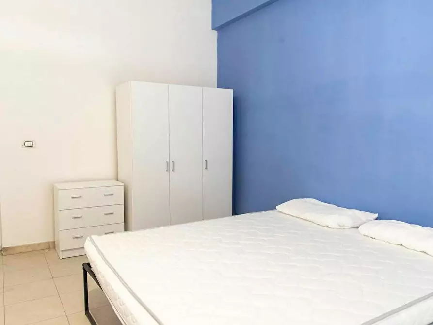 Immagine 4 di Camera in affitto  in Via Gregorio Ricci Curbastro a Roma