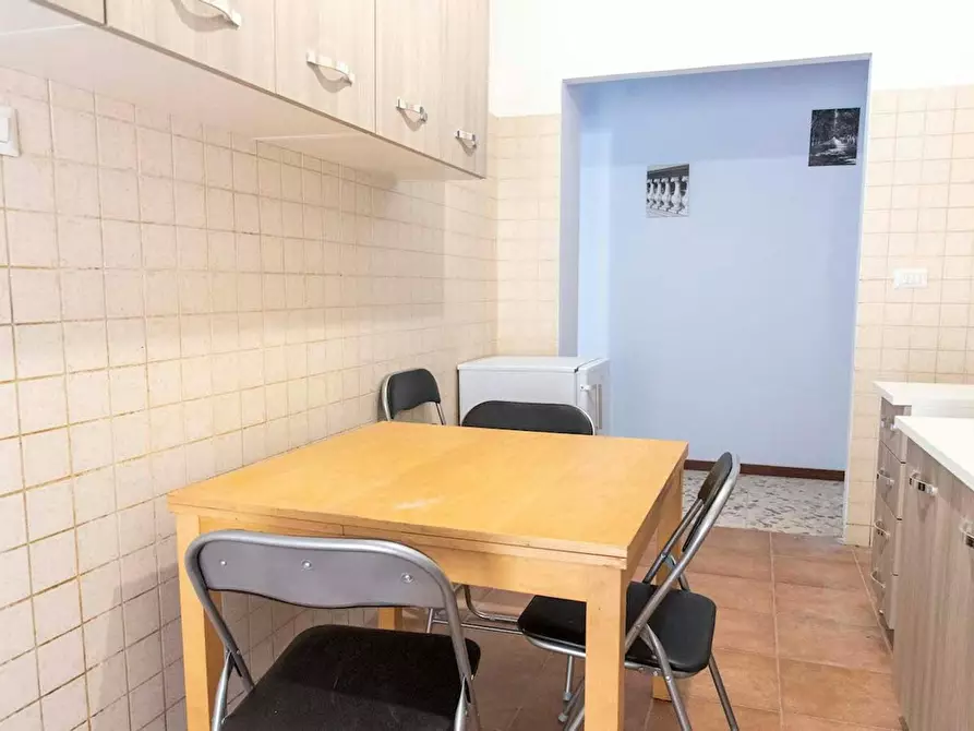 Immagine 8 di Camera in affitto  in Via Gregorio Ricci Curbastro a Roma