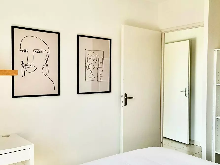 Immagine 3 di Camera in affitto  in Cours de Québec a Bordeaux