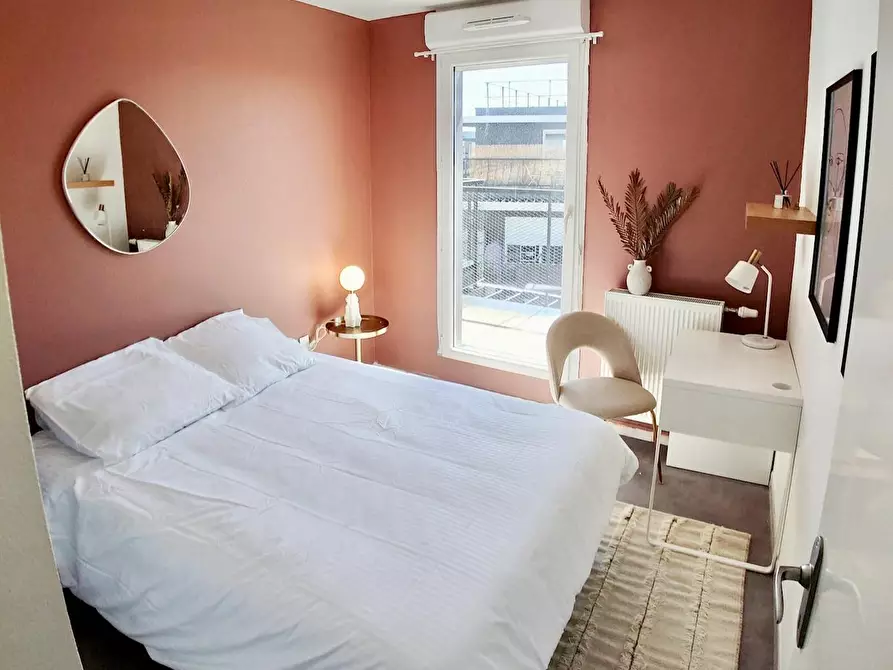 Immagine 1 di Camera in affitto  in Cours de Québec a Bordeaux