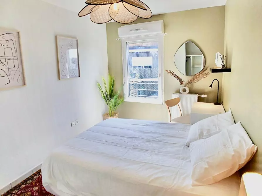 Immagine 2 di Camera in affitto  in Cours de Québec a Bordeaux