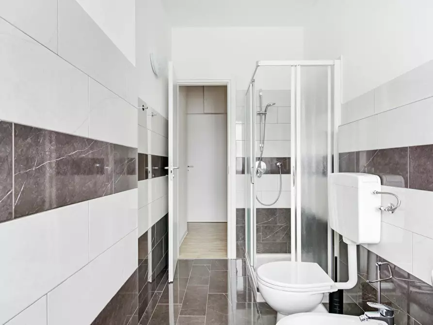 Immagine 9 di Camera in affitto  in Via Stromboli a Milano