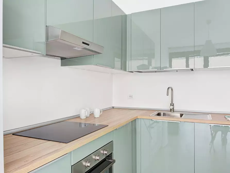 Immagine 10 di Camera in affitto  in Via Stromboli a Milano