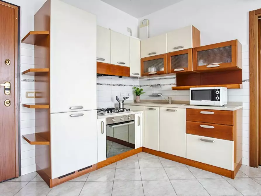 Immagine 6 di Camera in affitto  in Viale Carlo Espinasse a Milano