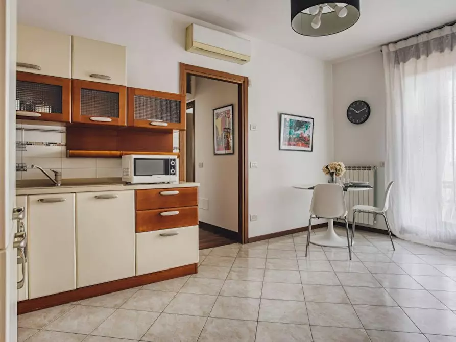 Immagine 5 di Camera in affitto  in Viale Carlo Espinasse a Milano