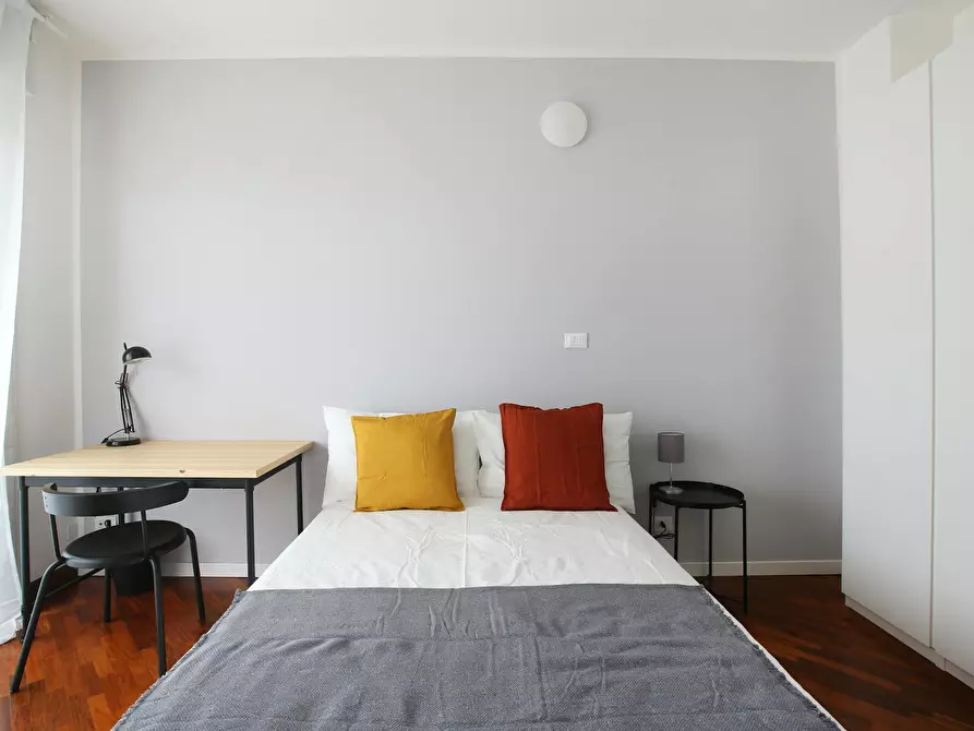 Immagine 5 di Camera in affitto  in Via Bolama a Milano