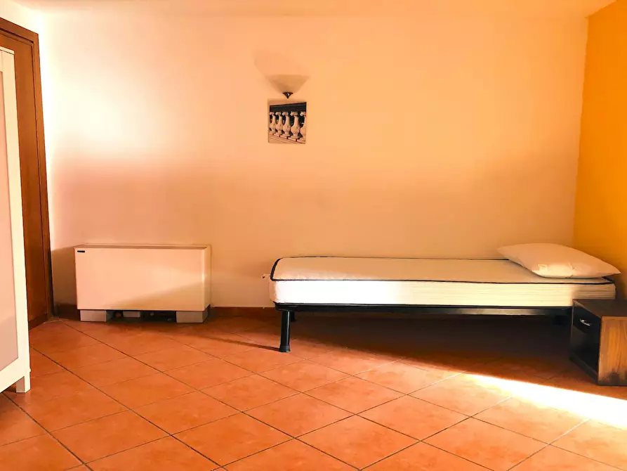 Immagine 7 di Camera condivisa in affitto  in Via Alessandro Brisse a Roma