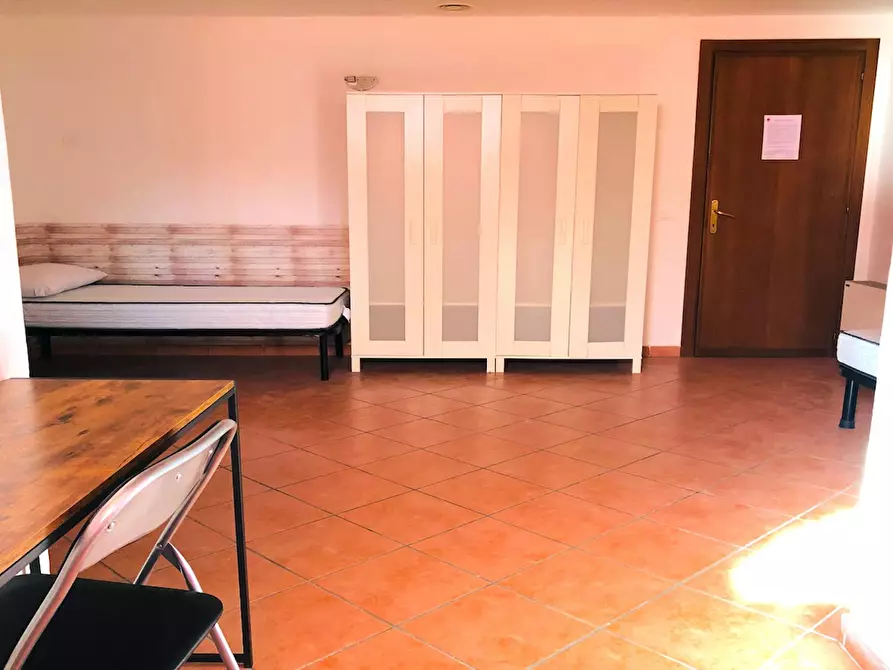 Immagine 9 di Camera condivisa in affitto  in Via Alessandro Brisse a Roma