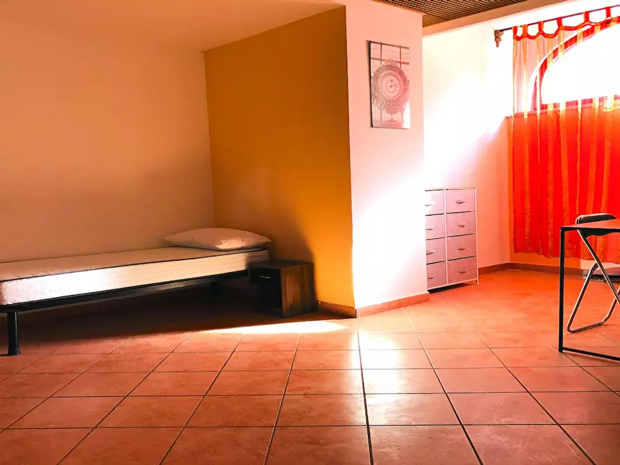 Immagine 6 di Camera condivisa in affitto  in Via Alessandro Brisse a Roma