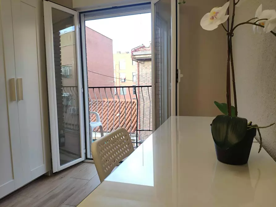 Immagine 3 di Camera in affitto  in Calle del Monte Olivetti a Madrid