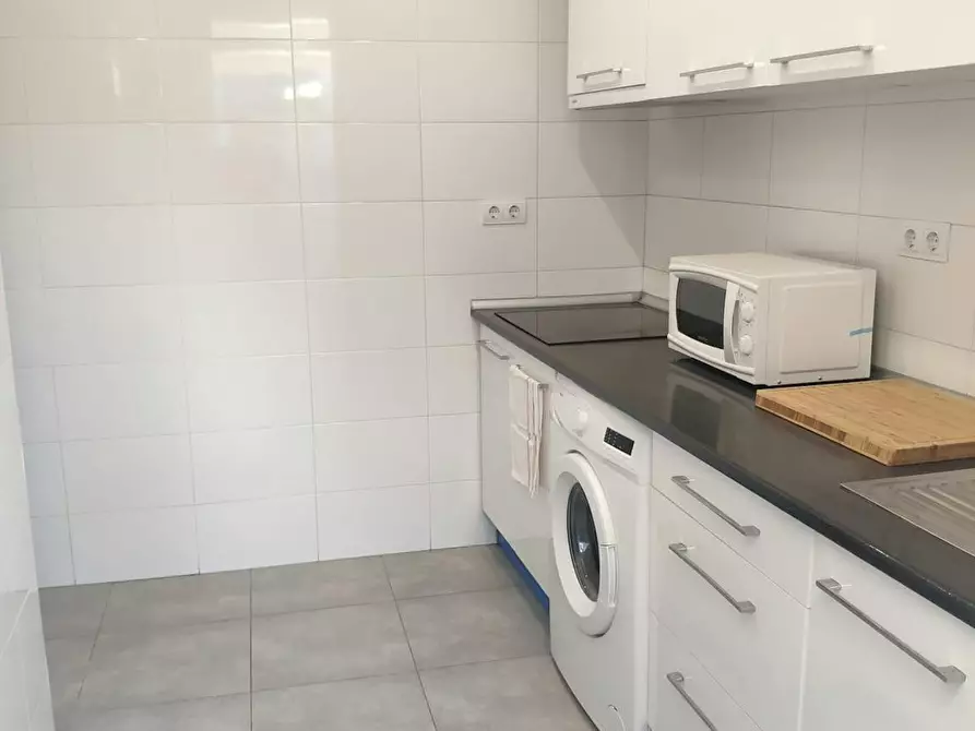 Immagine 10 di Camera in affitto  in Calle del Monte Olivetti a Madrid