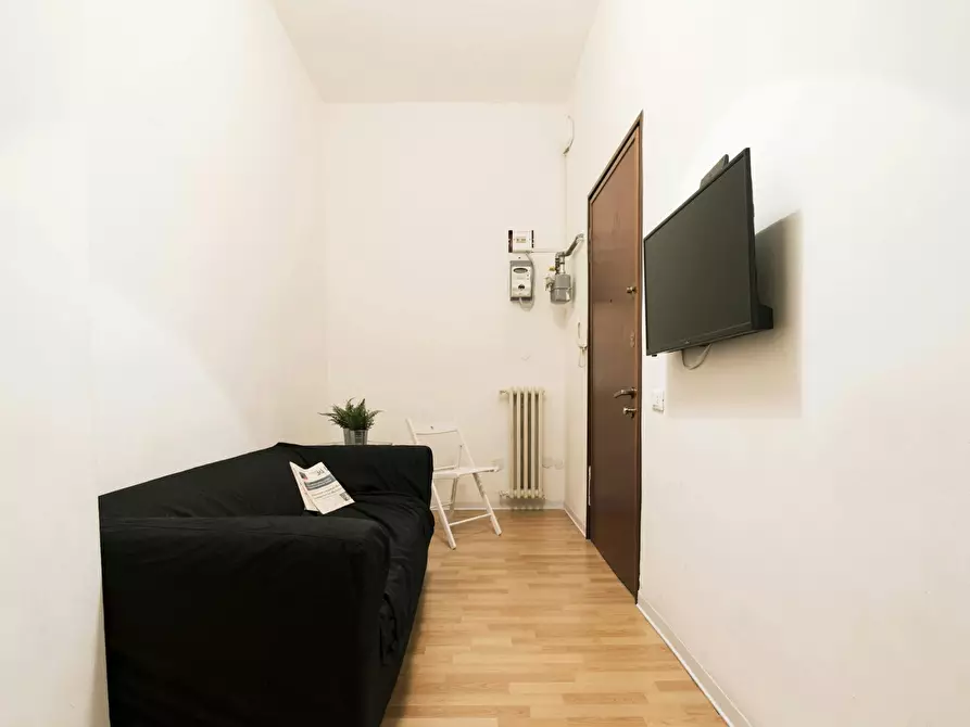 Immagine 4 di Camera in affitto  in Corso di Porta Romana a Milano