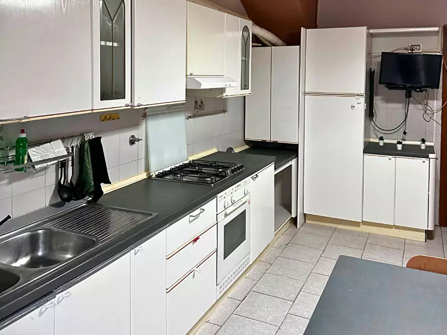 Immagine 5 di Camera in affitto  in Via Carlo Noè a Torino