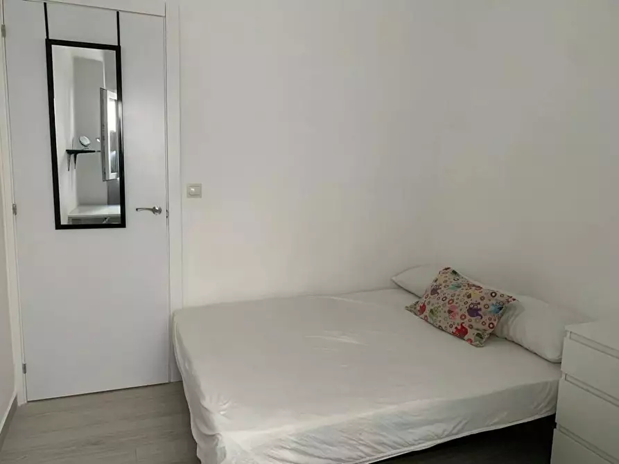 Immagine 2 di Camera in affitto  in Carrer La Torta O del Sergent a Castellon De La Plana/Castello De La Pla