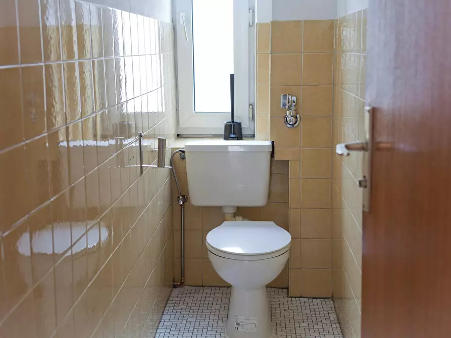 Immagine 2 di Camera in affitto  in Elisabethstraße a München