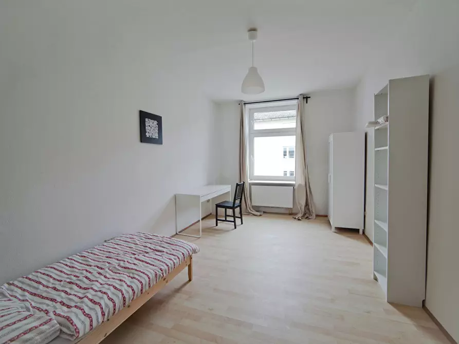 Immagine 1 di Camera in affitto  in Elisabethstraße a München