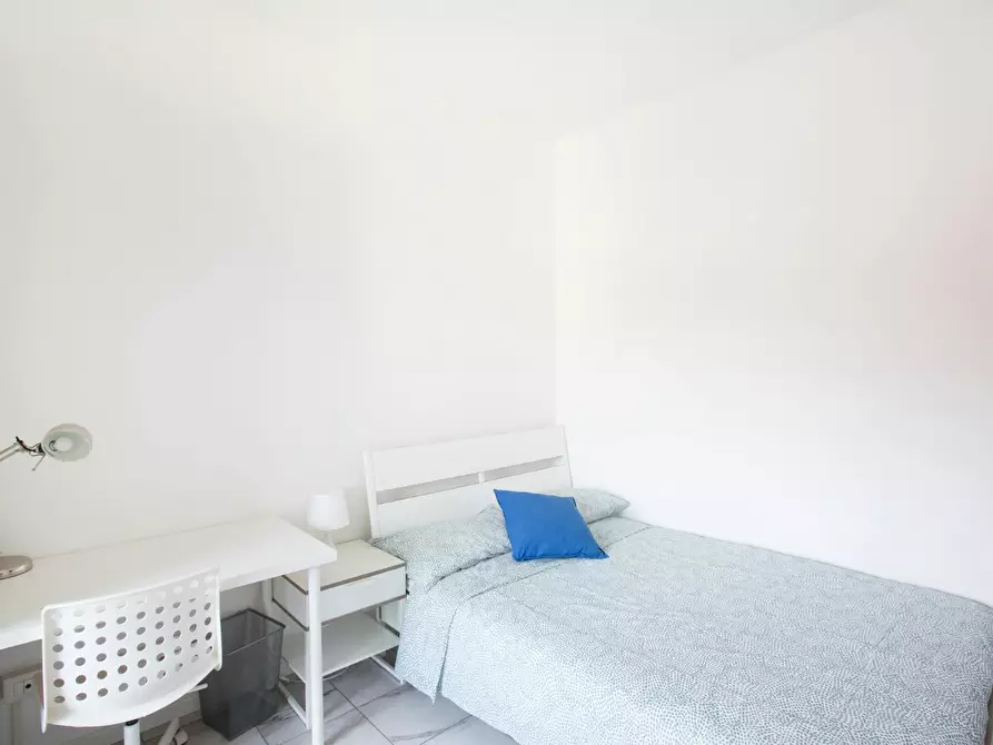 Immagine 4 di Camera condivisa in affitto  in Via Giuseppe Bruschetti a Milano