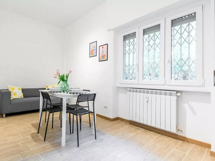 Immagine 4 di Camera condivisa in affitto  in Via delle Genziane a Milano