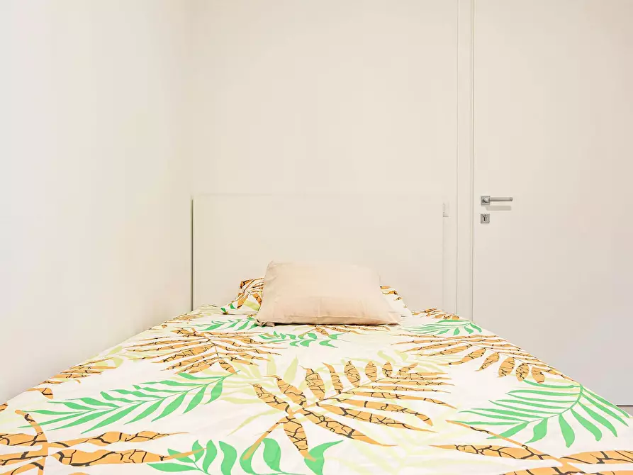 Immagine 6 di Camera in affitto  in Via Giuseppe Candiani a Milano