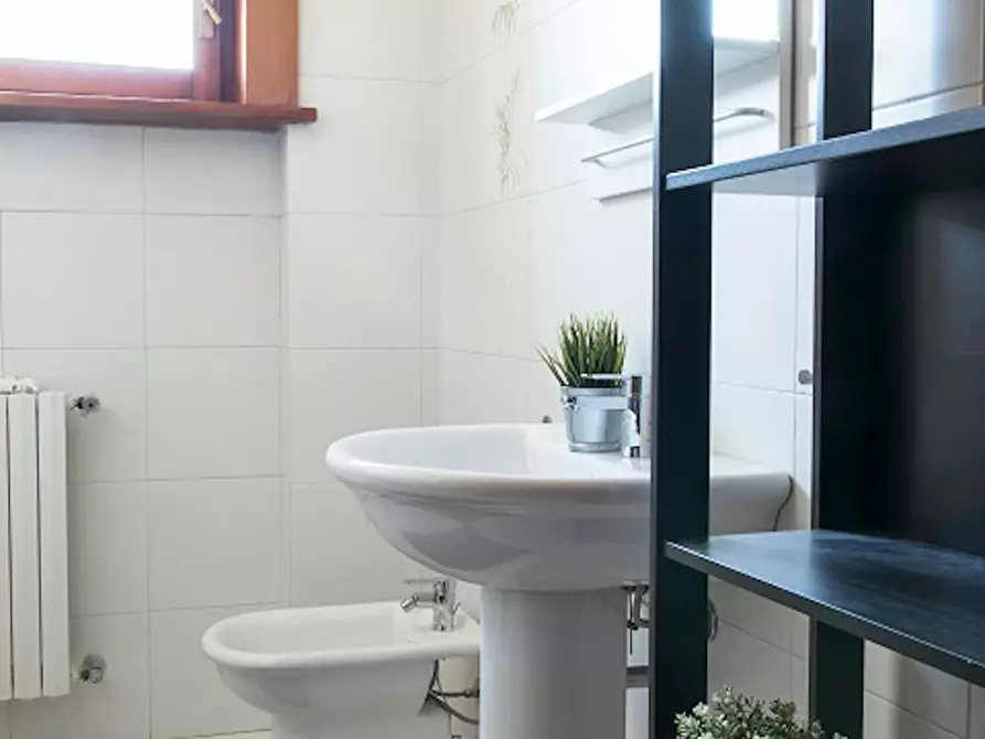 Immagine 4 di Camera in affitto  in Via Francesco Primaticcio a Milano