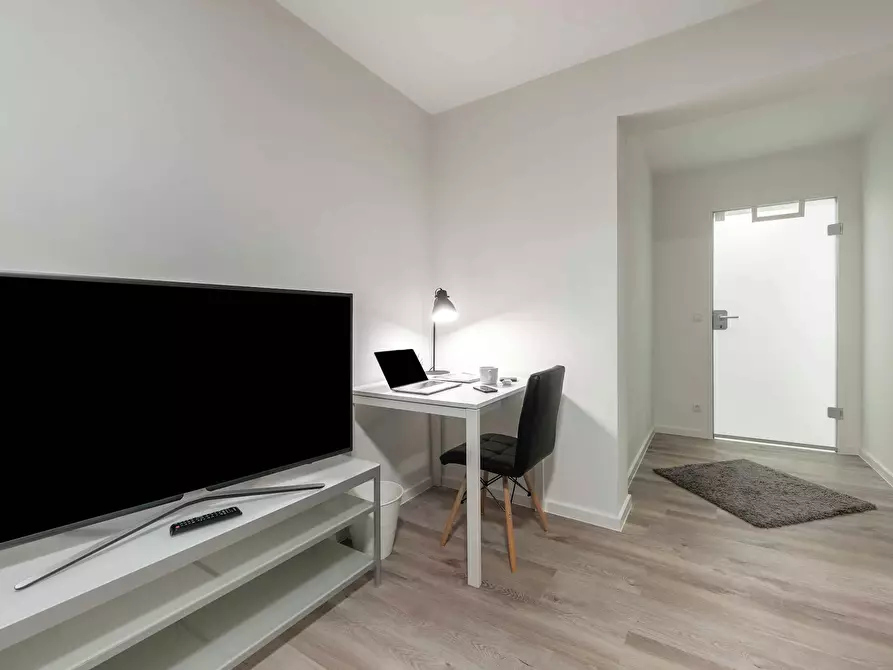 Immagine 3 di Camera in affitto  in Martin-Behaim-Straße a München