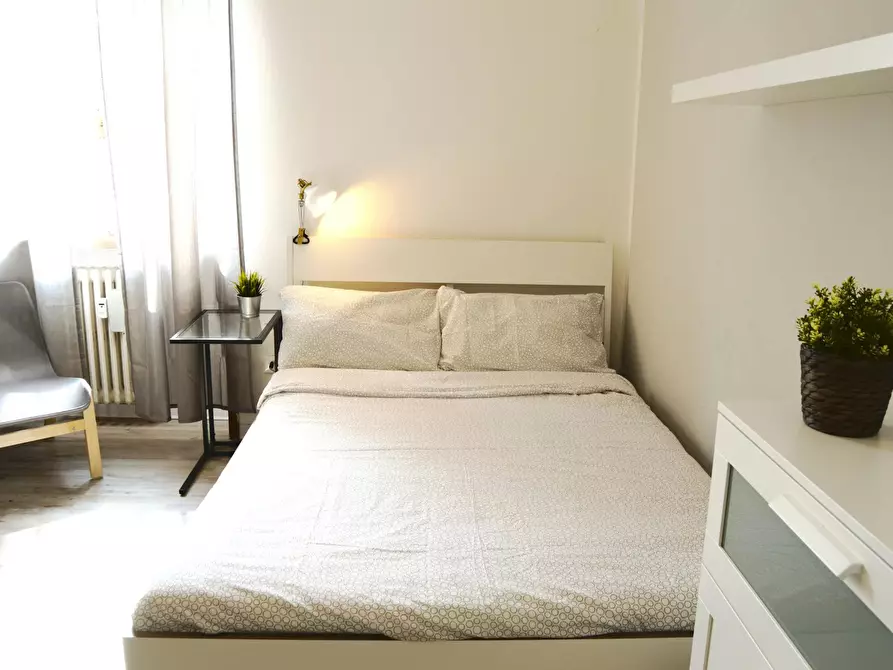 Immagine 2 di Camera in affitto  in Corso di Porta Romana a Milano