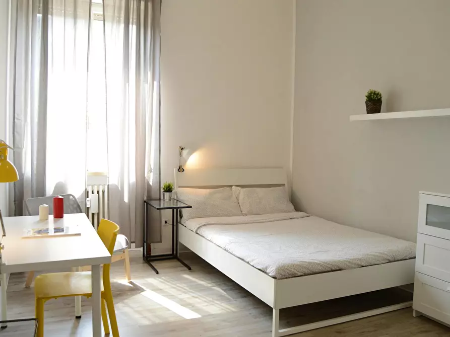 Immagine 6 di Camera in affitto  in Corso di Porta Romana a Milano