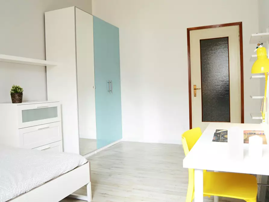 Immagine 3 di Camera in affitto  in Corso di Porta Romana a Milano