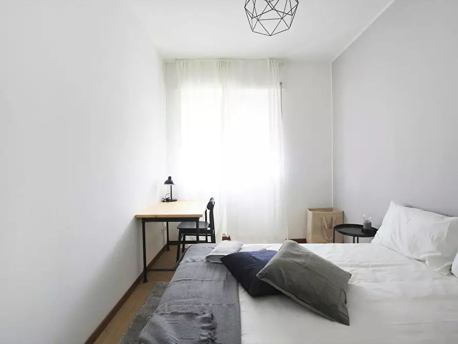 Immagine 5 di Camera in affitto  in Via Carlo Marx a Milano