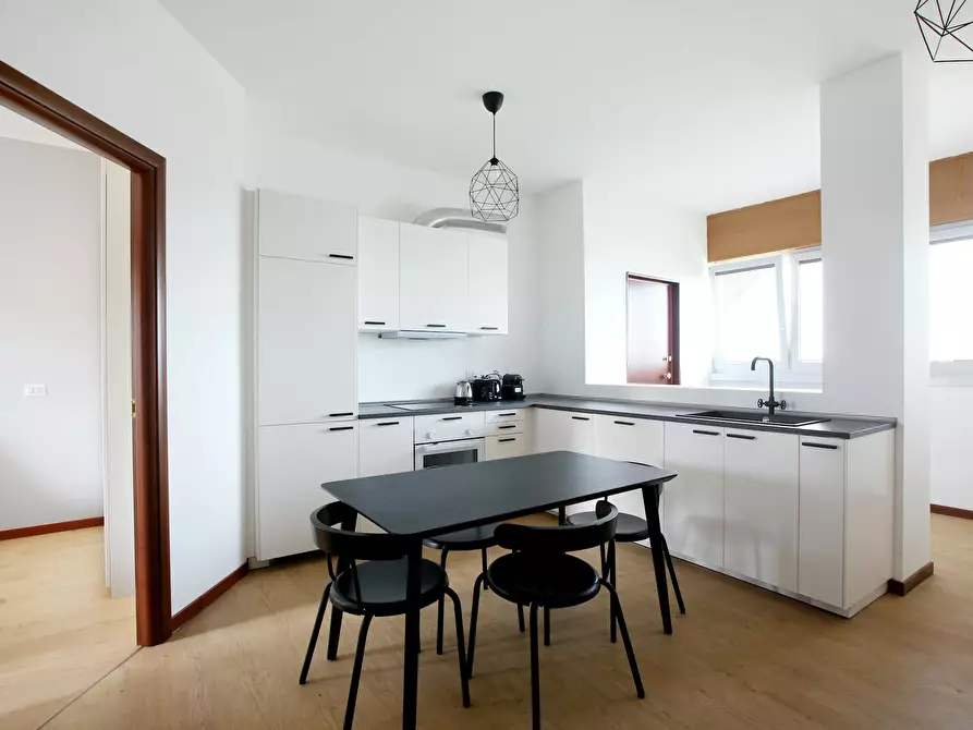 Immagine 10 di Camera in affitto  in Via Carlo Marx a Milano