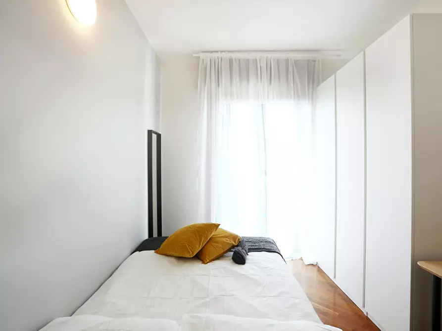 Immagine 3 di Camera in affitto  in Via Passo Sella a Milano