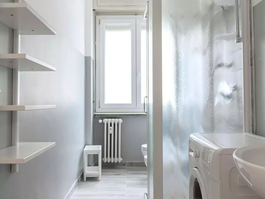 Immagine 4 di Camera condivisa in affitto  in Largo Domodossola a Milano