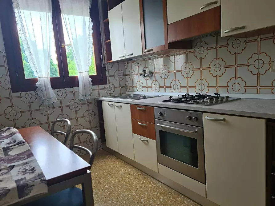 Immagine 3 di Camera in affitto  in Via Tomaso Albinoni a Vicenza