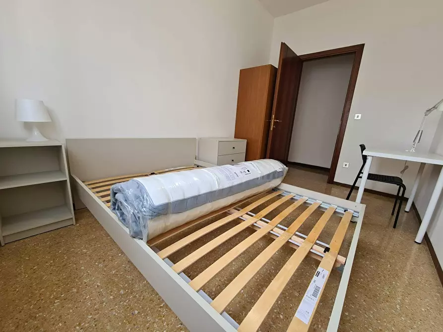 Immagine 5 di Camera in affitto  in Via Tomaso Albinoni a Vicenza